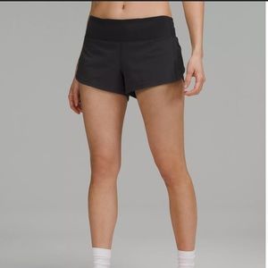 lululemon speed up shorts 2.5”🖤